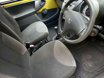 Peugeot 107 1.0 12V Urban Euro 4 3dr