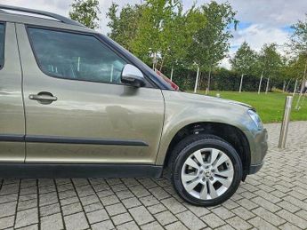 Skoda Yeti 2.0 TDI Elegance Outdoor DSG 4WD Euro 5 5dr