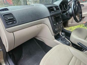 Skoda Yeti 2.0 TDI Elegance Outdoor DSG 4WD Euro 5 5dr