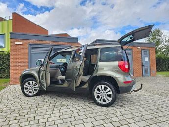 Skoda Yeti 2.0 TDI Elegance Outdoor DSG 4WD Euro 5 5dr