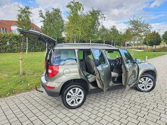 Skoda Yeti 2.0 TDI Elegance Outdoor DSG 4WD Euro 5 5dr
