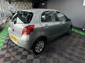 Toyota Yaris 1.33 Dual VVT-i TR MultiMode Euro 4 (s/s) 5dr