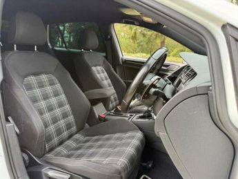 Volkswagen Golf 2.0 TDI BlueMotion Tech GTD DSG Euro 6 (s/s) 5dr