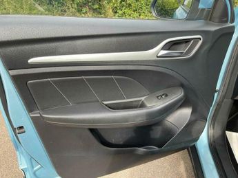MG ZS 44.5kWh Exclusive Auto 5dr