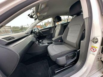 Volkswagen Passat 1.4 TSI BlueMotion Tech Executive Saloon 4dr Petrol DSG Euro 5 (