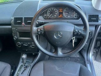 Mercedes-Benz A Class 1.5 A150 Classic SE CVT 5dr