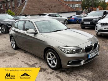 BMW 118 118d SE