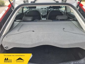 Ford FOCUS 1.6 ZETEC CLIMATE