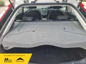 Ford FOCUS 1.6 ZETEC CLIMATE
