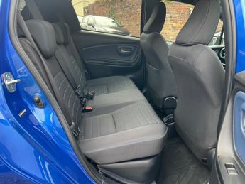 Toyota Yaris VVT-I BI-TONE