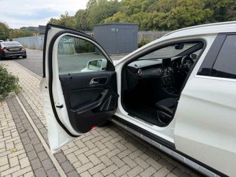 Mercedes-Benz C Class 2.1 GLA200d AMG Line 7G-DCT Euro 6 (s/s) 5dr