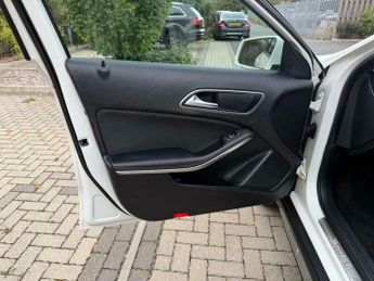 Mercedes-Benz C Class 2.1 GLA200d AMG Line 7G-DCT Euro 6 (s/s) 5dr