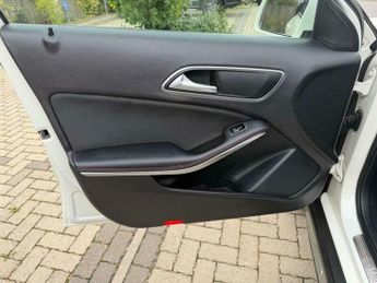 Mercedes-Benz C Class 2.1 GLA200d AMG Line 7G-DCT Euro 6 (s/s) 5dr