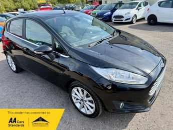Ford Fiesta TITANIUM £20 TAX+CRUISE+BLUETOOT