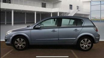 Vauxhall Astra 1.8i 16v Design 5dr