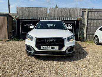 Audi Q2 1.5 TFSI CoD 35 Technik S Tronic Euro 6 (s/s) 5dr