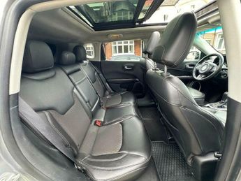 Jeep Compass 2.4 Petrol Auto Latitude|LEFT HAND DRIVE