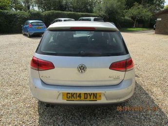 Volkswagen Golf 2.0 TDI BlueMotion Tech SE DSG Euro 5 (s/s) 5dr