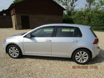 Volkswagen Golf 2.0 TDI BlueMotion Tech SE DSG Euro 5 (s/s) 5dr