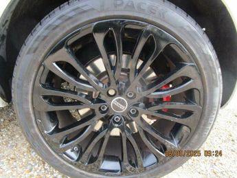 Land Rover Range Rover Sport 3.0 SD V6 Autobiography Dynamic Auto 4WD Euro 5 (s/s) 5dr