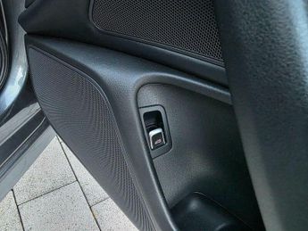 Audi A6 2.0 TDI ultra S line S Tronic Euro 6 (s/s) 4dr