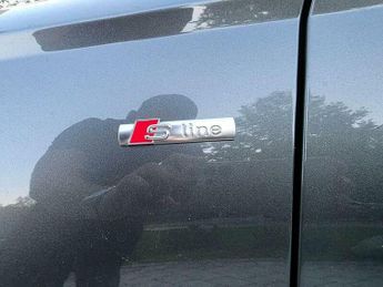 Audi A6 2.0 TDI ultra S line S Tronic Euro 6 (s/s) 4dr