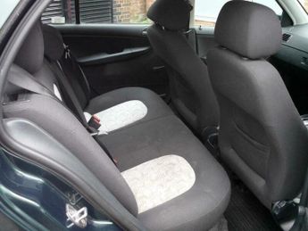 Skoda Fabia 1.4 16V Comfort 5dr