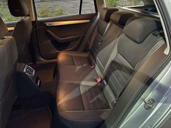 Skoda Octavia 1.6 TDI SE DSG Euro 6 (s/s) 5dr