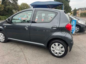 Toyota AYGO 1.0 VVT-i + MultiMode Euro 4 5dr