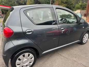 Toyota AYGO 1.0 VVT-i + MultiMode Euro 4 5dr