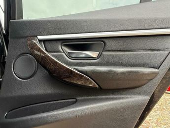 BMW 3 SERIES 2.0 330e 7.6kWh Luxury Auto Euro 6 (s/s) 4dr