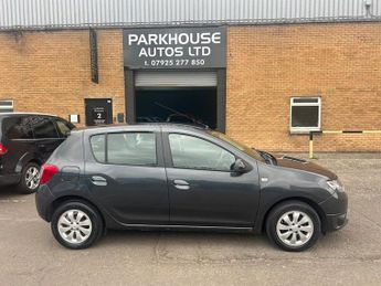 Dacia Sandero MIDNIGHT DCI
