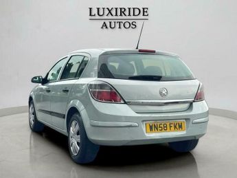 Vauxhall Astra 1.8i 16v Life 5dr