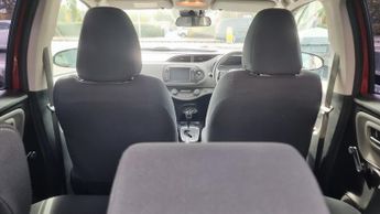 Toyota Yaris VVT-I ICON TECH