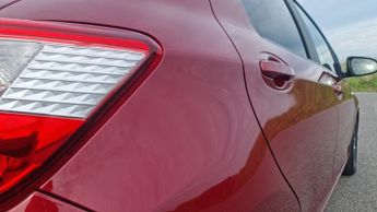 Toyota Yaris VVT-I ICON TECH