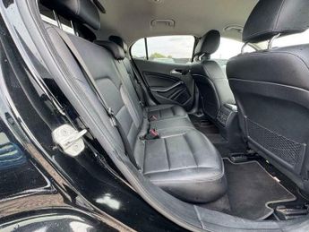 Mercedes-Benz C Class 2.0 GLA250 Sport (Premium) 7G-DCT 4MATIC Euro 6 (s/s) 5dr