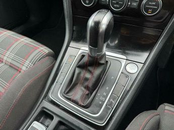 Volkswagen Golf GTi 2.0 TSI BlueMotion Tech GTI DSG Euro 6 (s/s) 5dr
