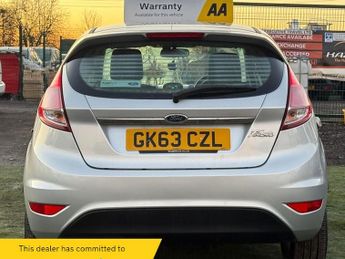 Ford Fiesta 1.6 Zetec Hatchback 5dr Petrol Powershift Euro 5 (105 ps)