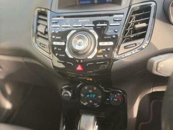 Ford Fiesta 1.0T EcoBoost Titanium Powershift Euro 6 5dr