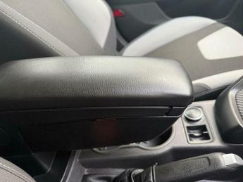 Ford Focus 1.6 Zetec Powershift Euro 5 5dr
