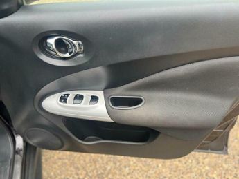 Nissan Juke 1.6 Shiro CVT Euro 5 5dr