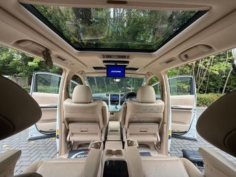 Toyota Alphard Luxury Business Edition