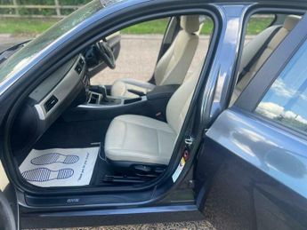 BMW 3 SERIES 2.0 318i SE Auto Euro 4 4dr