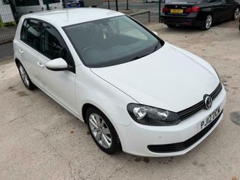 Volkswagen Golf 1.6 TDI Match Hatchback 5dr Diesel DSG Euro 5 (105 ps)