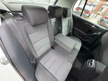 Volkswagen Golf 1.6 TDI Match Hatchback 5dr Diesel DSG Euro 5 (105 ps)