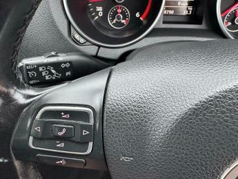 Volkswagen Golf 1.6 TDI Match Hatchback 5dr Diesel DSG Euro 5 (105 ps)