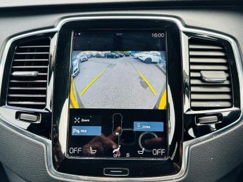 Volvo XC90 D5 MOMENTUM AWD