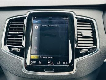 Volvo XC90 D5 MOMENTUM AWD