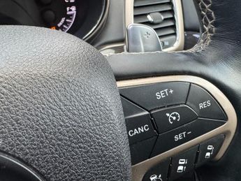 Jeep Grand Cherokee 3.0 V6 CRD Overland Auto 4WD (s/s) 5dr