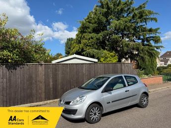 Renault Clio EXPRESSION 16V